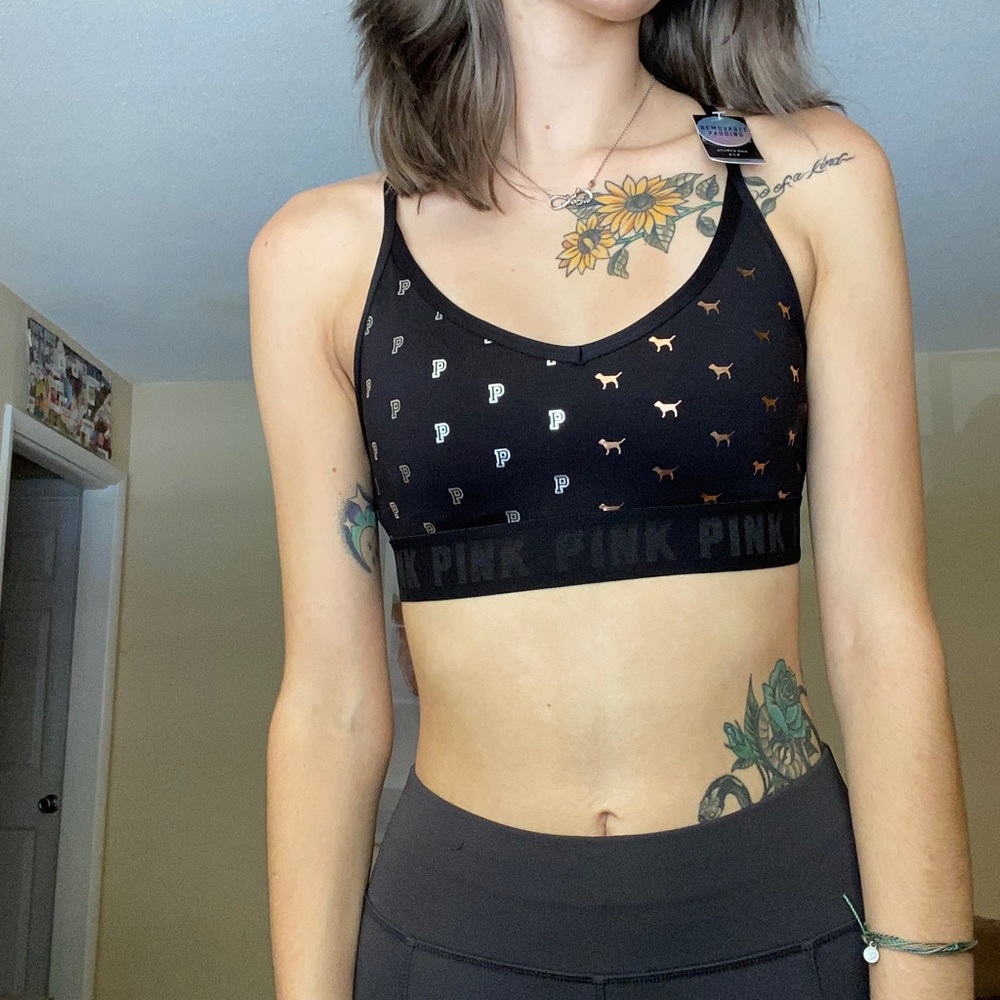 NEW PINK Victoria’s Secret sports bra